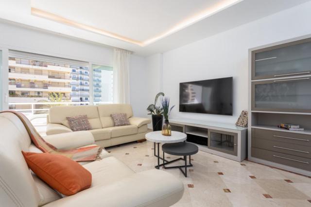 Mtr - Temporary Rent 3 Bedrooms Av Del Mar Marbellac
