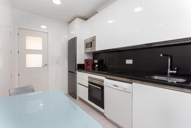 Mtr - Temporary Rent 3 Bedrooms Av Del Mar *