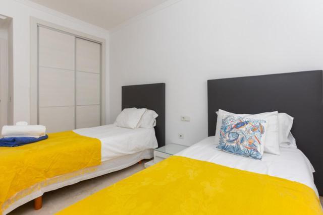Apartment Mtr - Temporary Rent 3 Bedrooms Av Del Mar Marbella