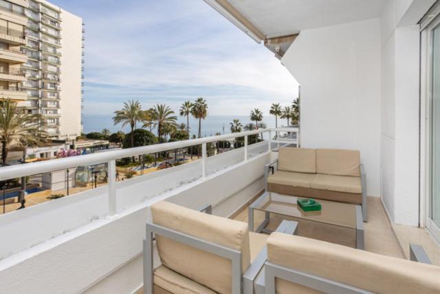 Mtr - Temporary Rent 3 Bedrooms Av Del Mar Apartment Marbella