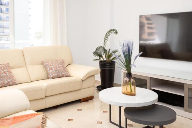 Mtr - Temporary Rent 3 Bedrooms Av Del Mar *